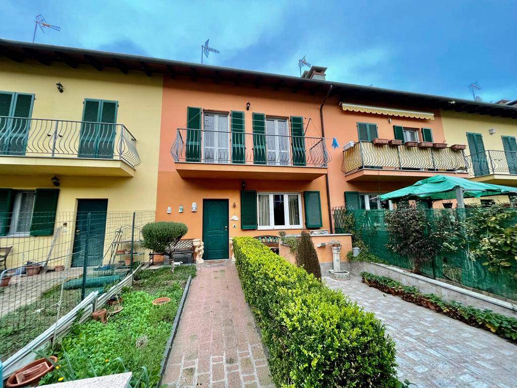 Villa a Schiera in vendita a Alessandria, 7 locali, zona to, prezzo € 215.000 | PortaleAgenzieImmobiliari.it