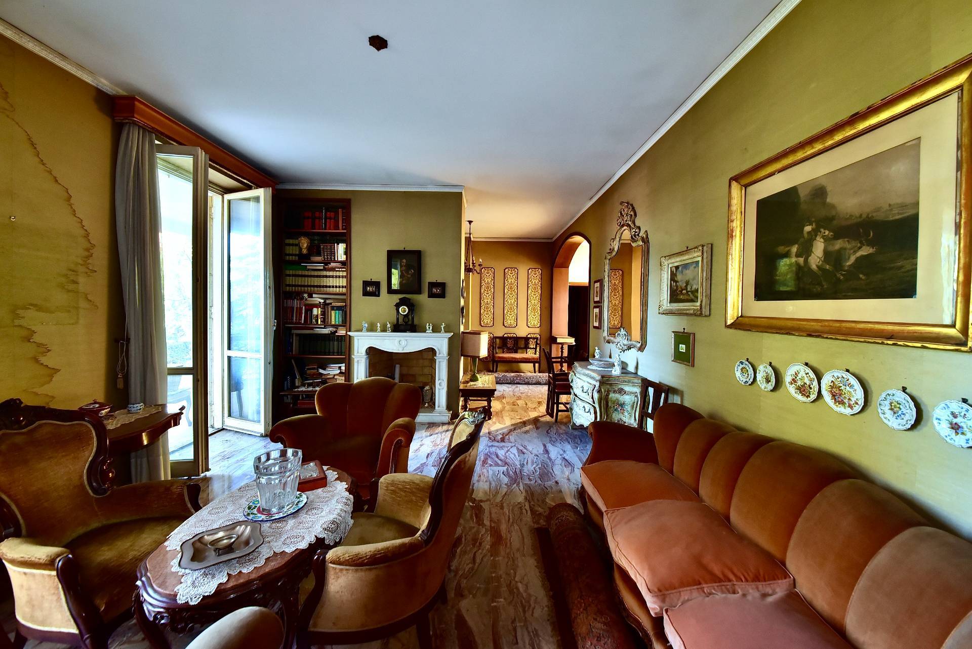 Villa in vendita a Turate, 11 locali, Trattative riservate | CambioCasa.it