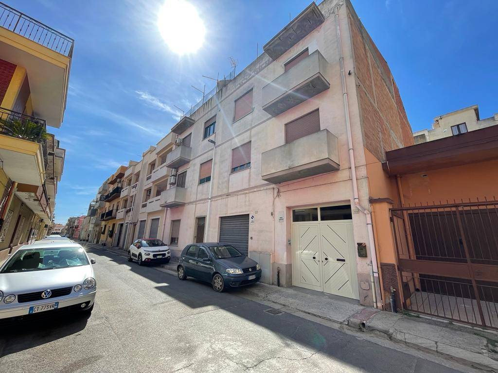 Appartamento in vendita a Quartu Sant'Elena, 3 locali, zona Località: CentroViaCagliari-Merello, prezzo € 125.000 | PortaleAgenzieImmobiliari.it