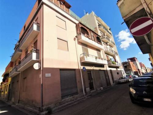 Appartamento in vendita a Quartu Sant'Elena, 5 locali, zona Località: Musicisti, prezzo € 129.000 | PortaleAgenzieImmobiliari.it