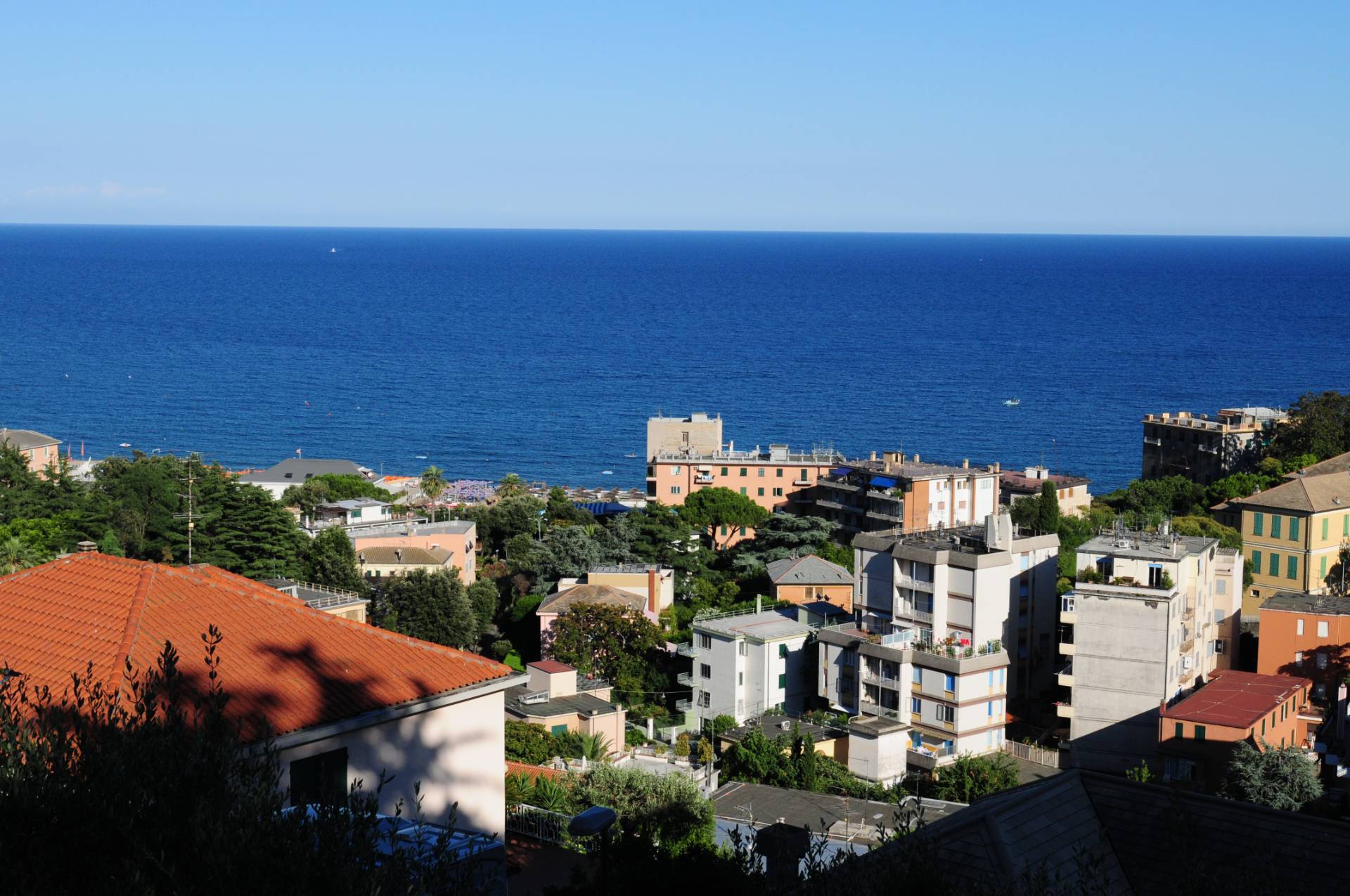 Villa in vendita a Albissola Marina, 8 locali, prezzo € 480.000 | PortaleAgenzieImmobiliari.it