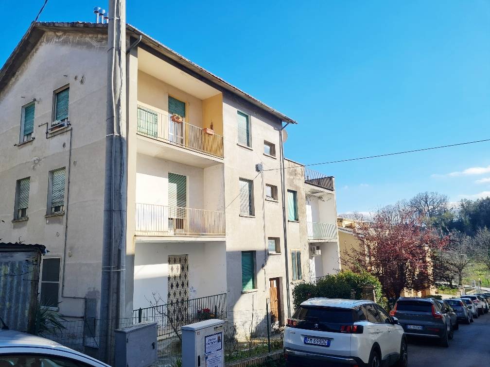 Appartamento in vendita a Penne, 4 locali, prezzo € 49.000 | PortaleAgenzieImmobiliari.it