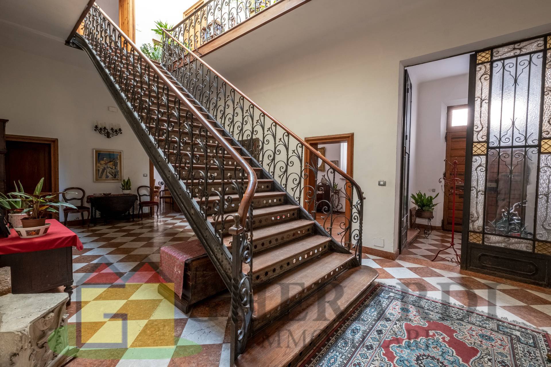 Villa in vendita a Ferrara, 12 locali, zona Località: EntroMura, prezzo € 670.000 | PortaleAgenzieImmobiliari.it