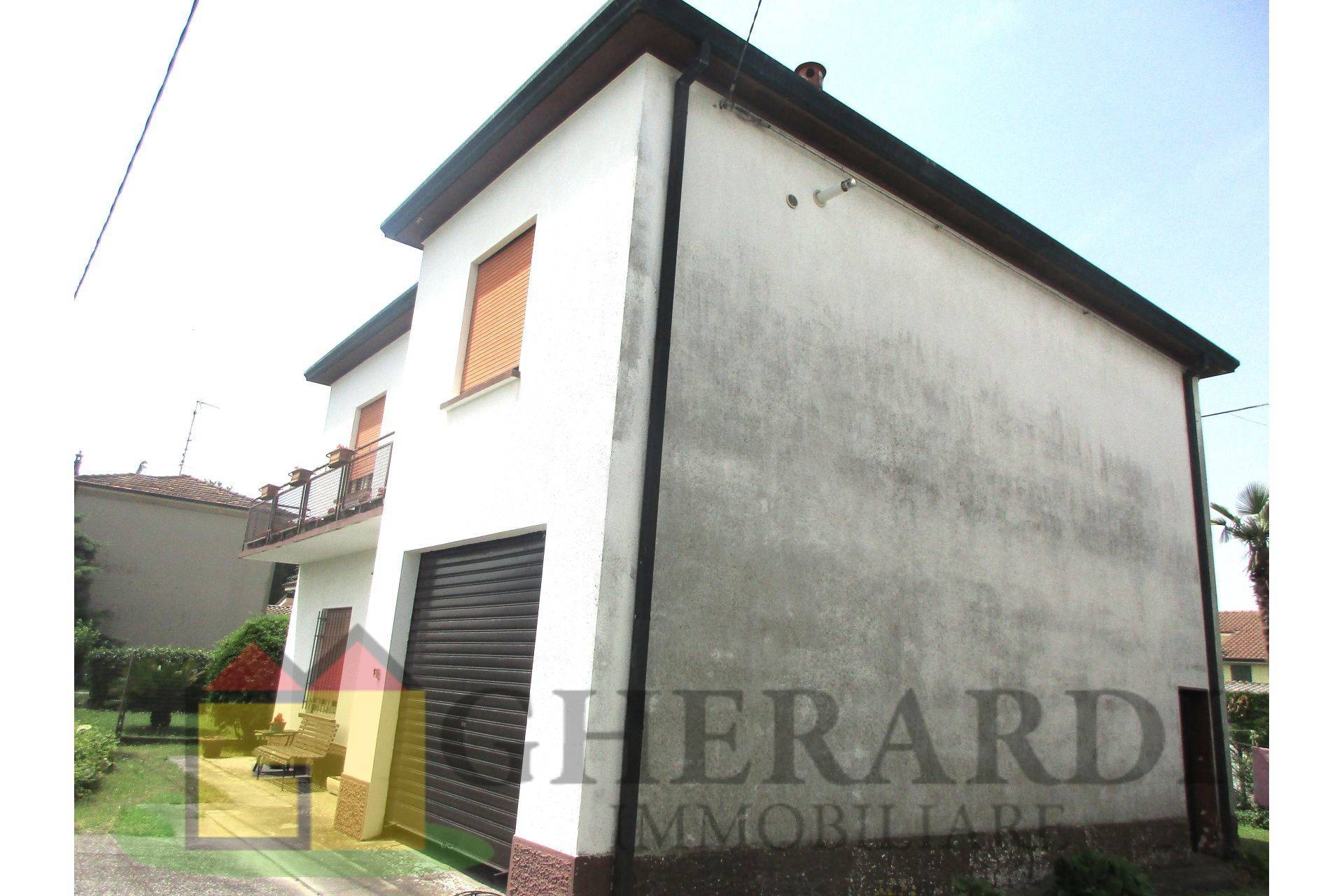 Villa in vendita a Ferrara, 6 locali, zona Località: Gaibanella-S.Egidio, prezzo € 80.000 | PortaleAgenzieImmobiliari.it