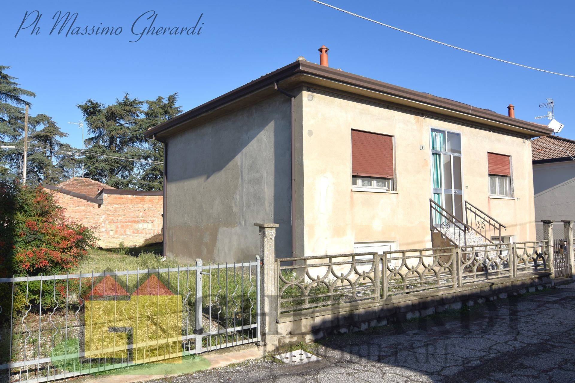 Villa in vendita a Portomaggiore, 4 locali, zona ulaga, prezzo € 90.000 | PortaleAgenzieImmobiliari.it