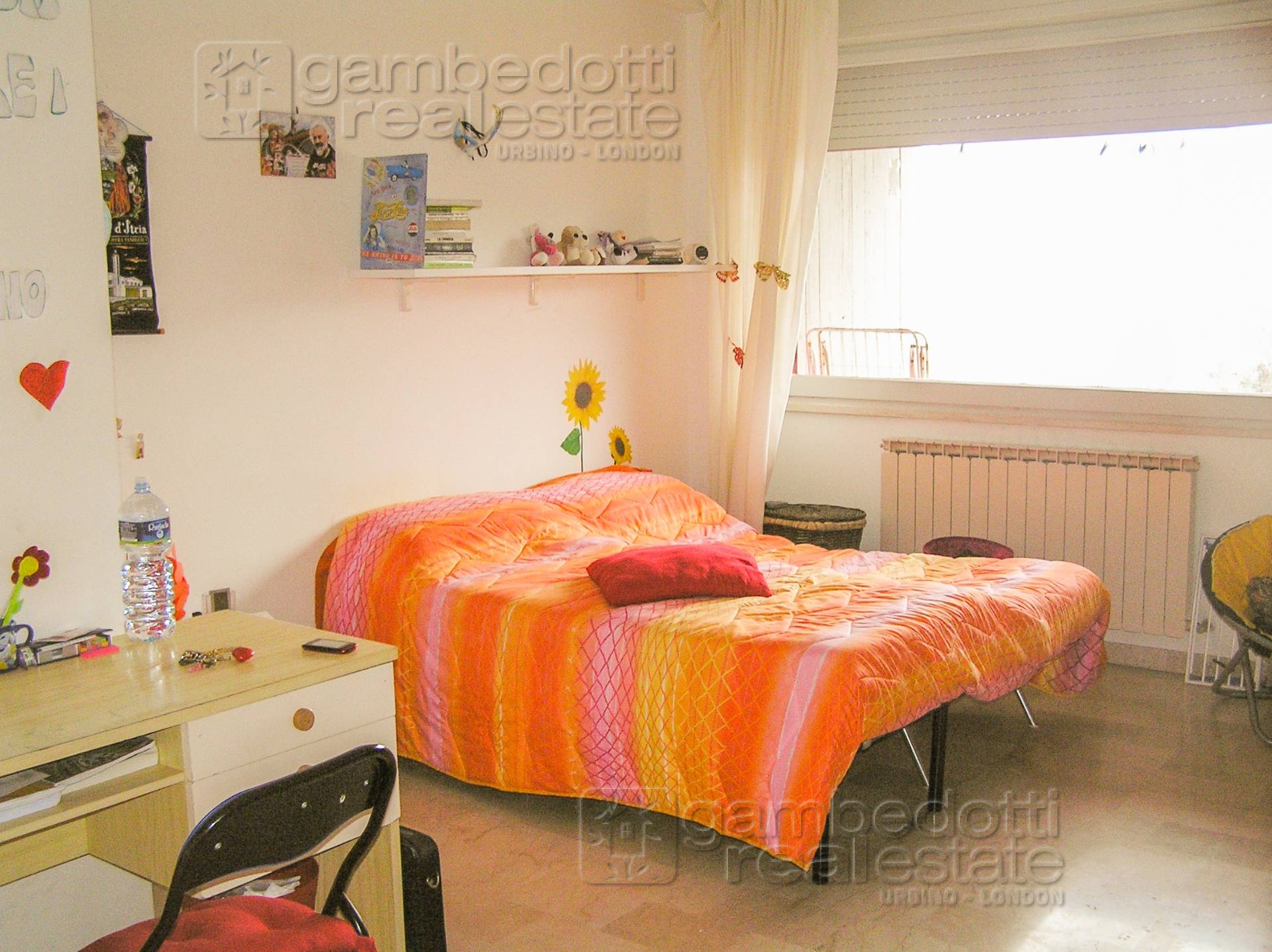 Appartamento in vendita a Urbino, 5 locali, zona Località: Ospedale, prezzo € 125.000 | PortaleAgenzieImmobiliari.it