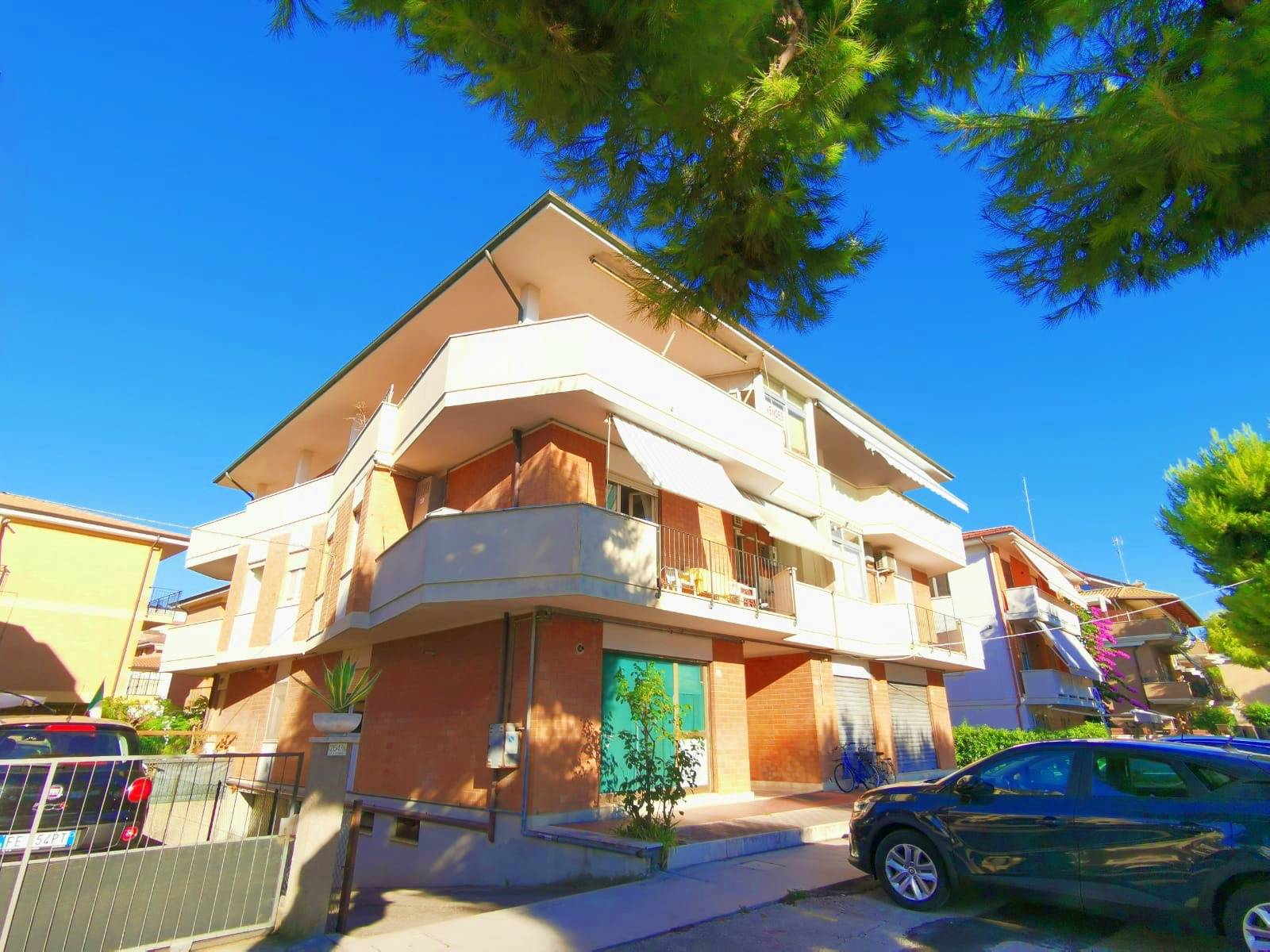 Appartamento in vendita a Porto San Giorgio, 5 locali, prezzo € 280.000 | PortaleAgenzieImmobiliari.it
