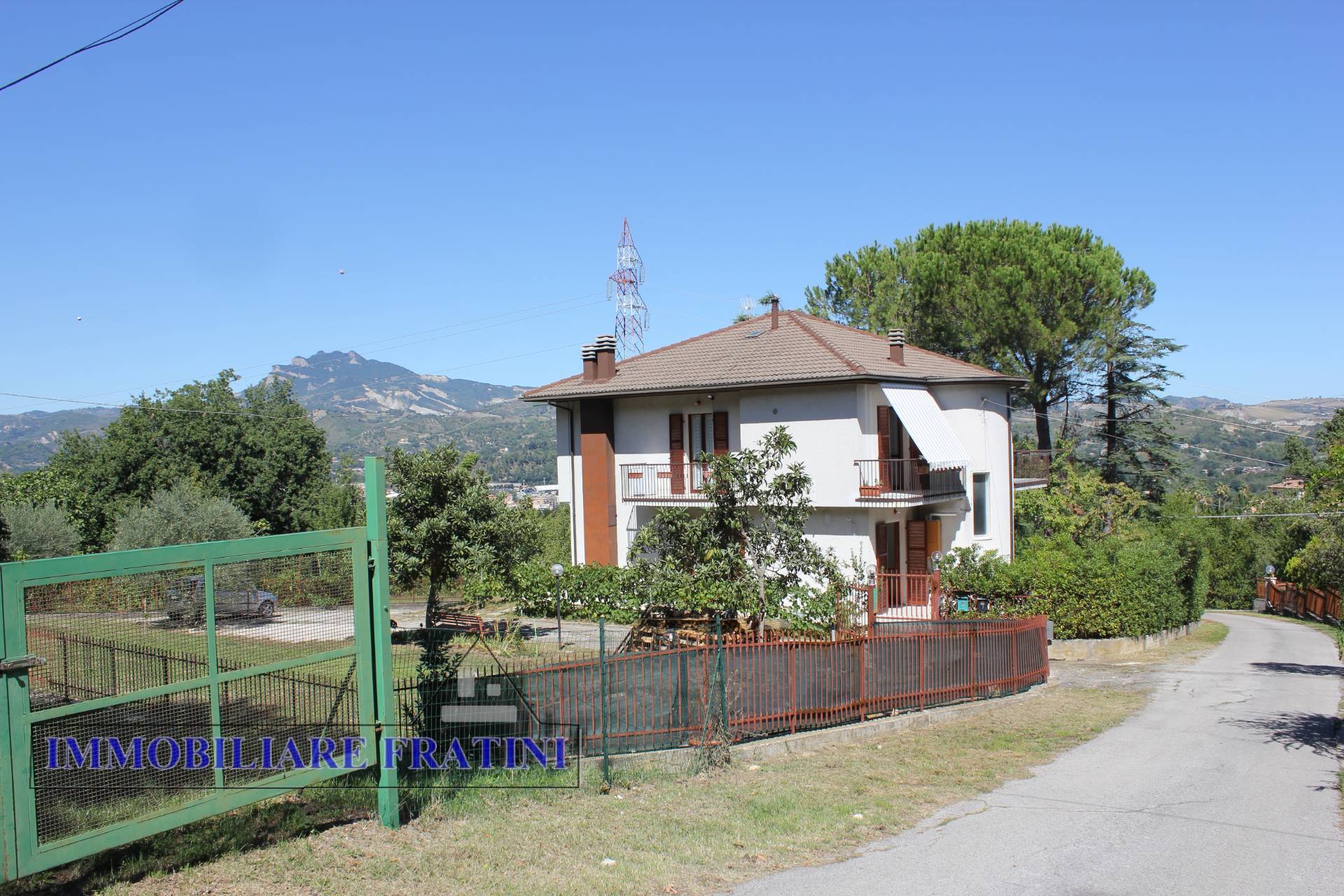 Villa in vendita a Ascoli Piceno, 14 locali, zona i, prezzo € 280.000 | PortaleAgenzieImmobiliari.it