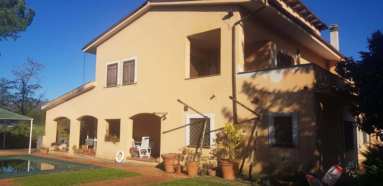 Villa in vendita a Paliano, 10 locali, prezzo € 695.000 | CambioCasa.it