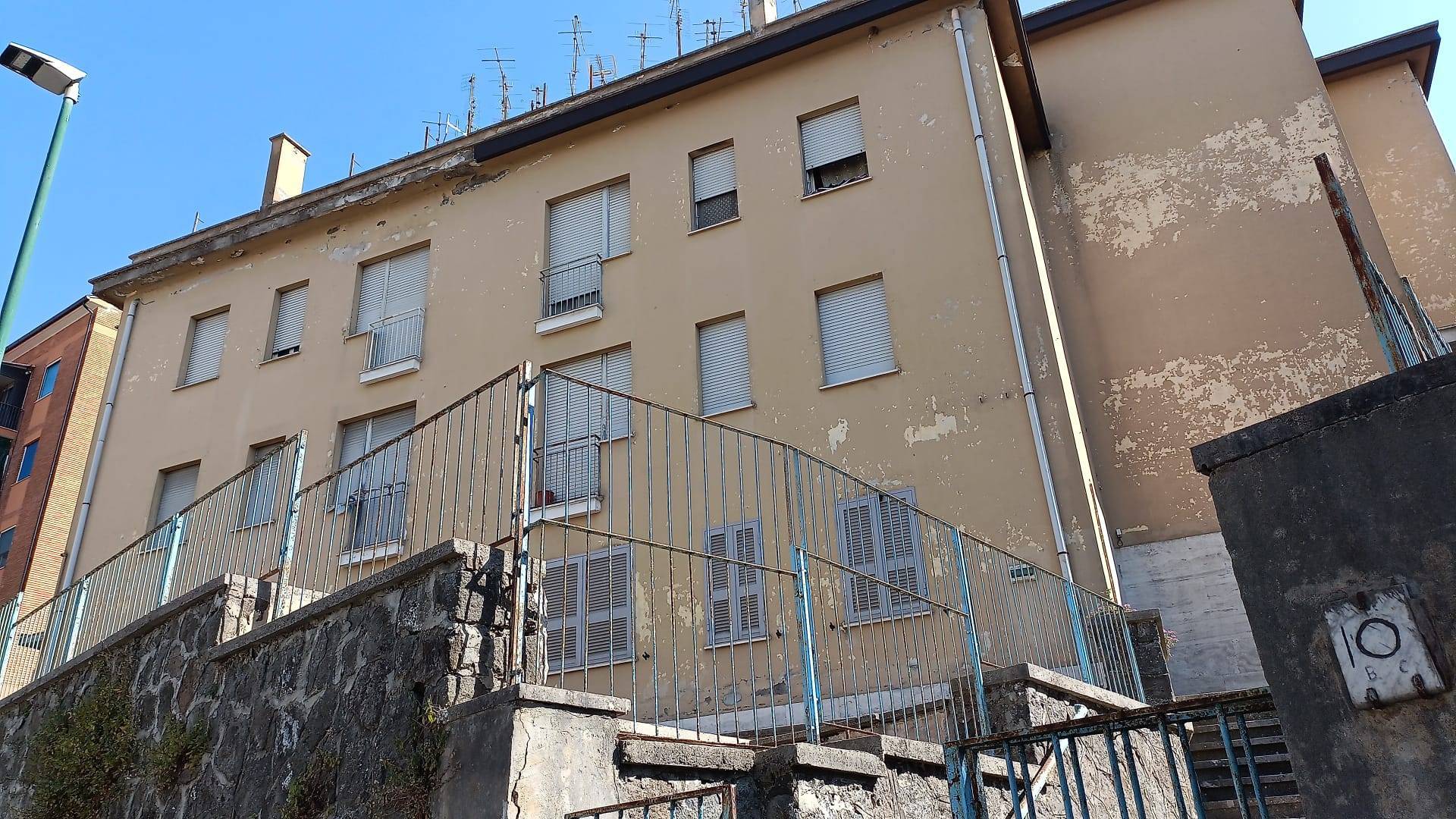 Appartamento in vendita a Colleferro, 3 locali, zona Località: VIAPONTINIA, prezzo € 64.000 | CambioCasa.it