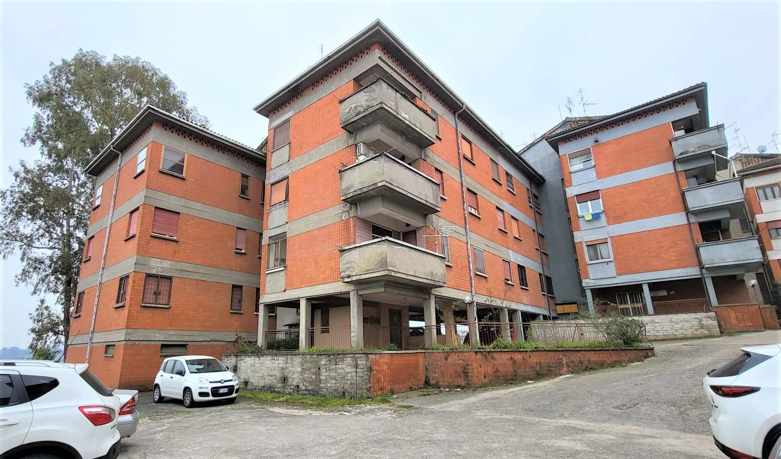 Appartamento in vendita a Colleferro, 4 locali, zona Località: VIAA.MANZONI, prezzo € 83.000 | CambioCasa.it
