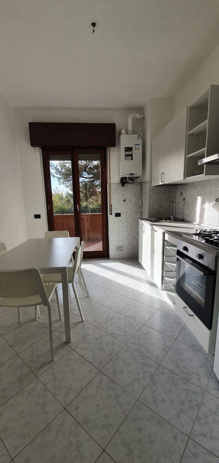 Appartamento in affitto a Bellinzago Novarese, 3 locali, prezzo € 600 | CambioCasa.it