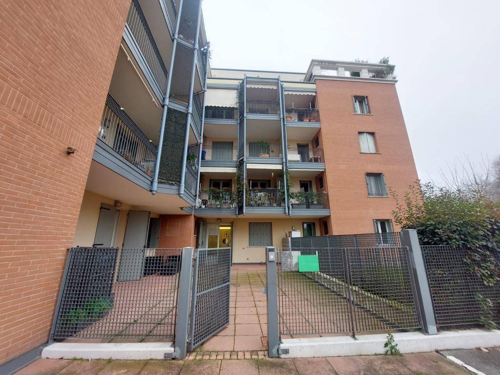 Appartamento in affitto a Mantova, 4 locali, zona Località: DossodelCorso, prezzo € 800 | CambioCasa.it