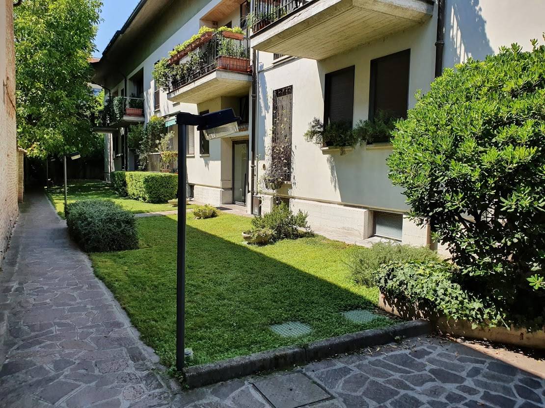 Appartamento in vendita a Mantova, 7 locali, zona Località: Centrostorico, Trattative riservate | PortaleAgenzieImmobiliari.it