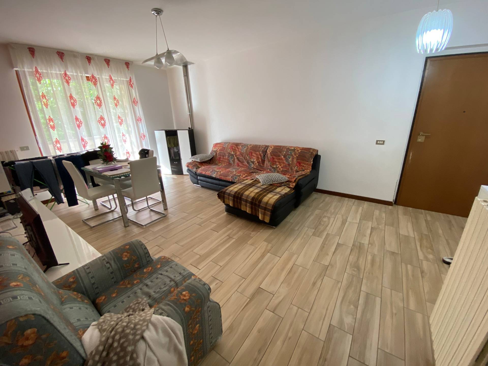 Appartamento in vendita a Acquasanta Terme, 7 locali, prezzo € 119.000 | PortaleAgenzieImmobiliari.it