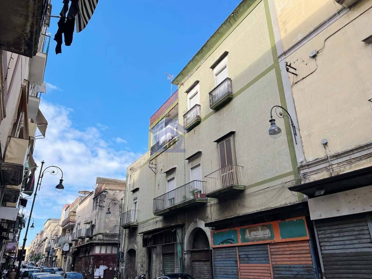 Appartamento in vendita a Torre Annunziata, 3 locali, zona Località: sud, prezzo € 40.000 | PortaleAgenzieImmobiliari.it