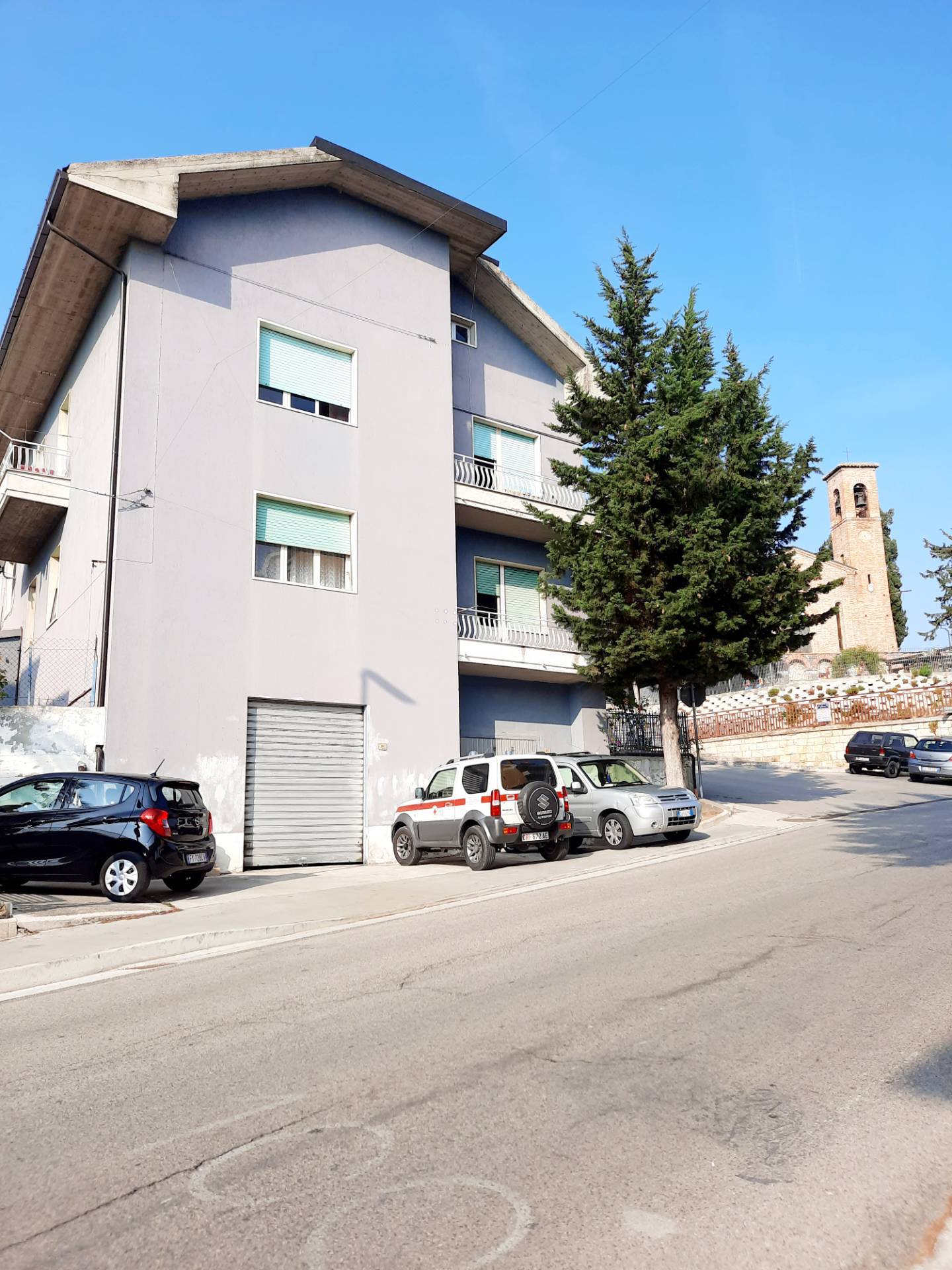 Soluzione Semindipendente in vendita a Ascoli Piceno, 13 locali, zona Località: PoggiodiBretta, prezzo € 250.000 | PortaleAgenzieImmobiliari.it