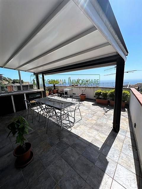 Appartamento in vendita a Taormina, 8 locali, zona ro, prezzo € 800.000 | PortaleAgenzieImmobiliari.it