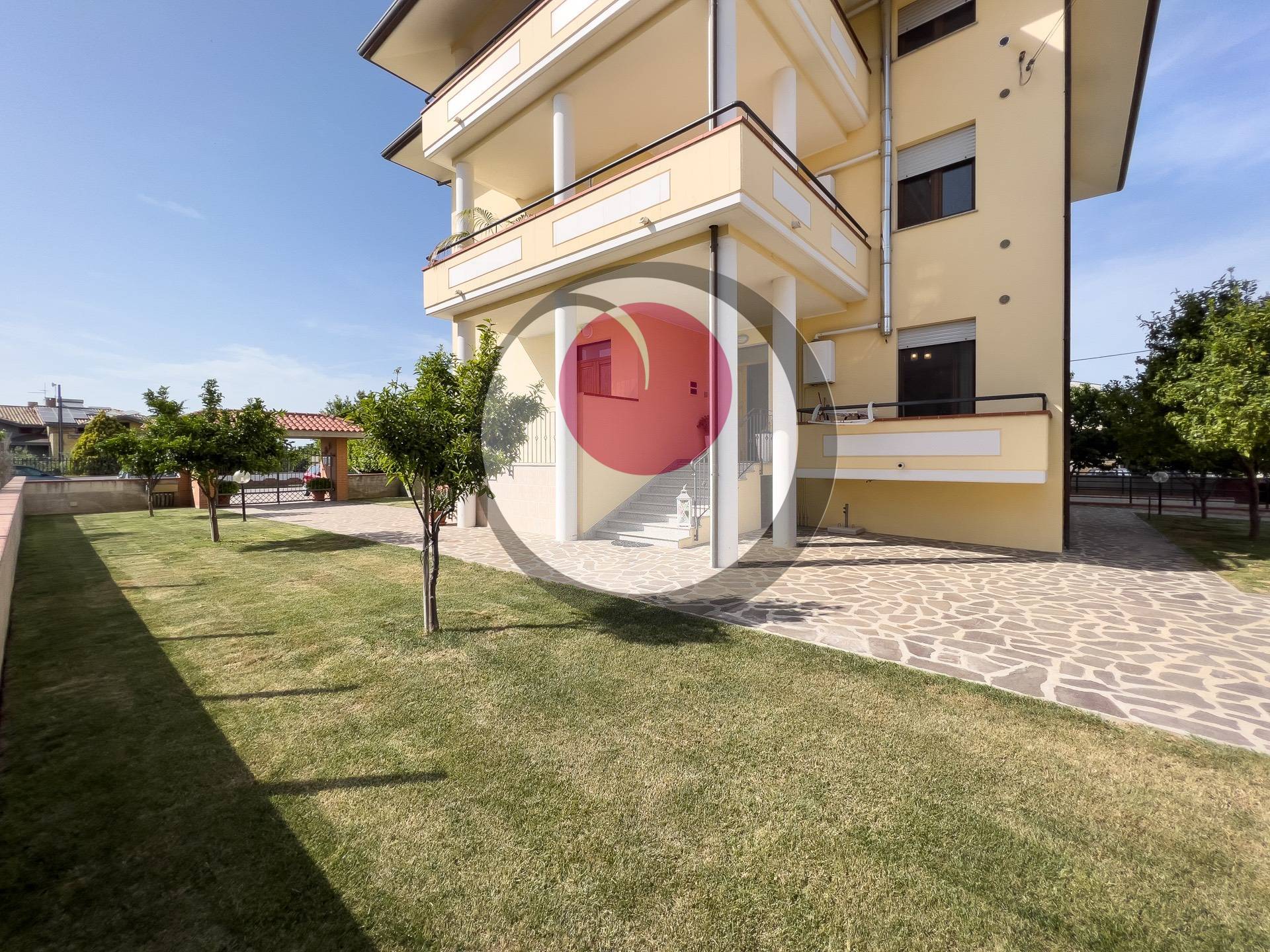Appartamento in vendita a San Vito Chietino, 6 locali, zona Località: S.Apollinare, prezzo € 175.000 | PortaleAgenzieImmobiliari.it