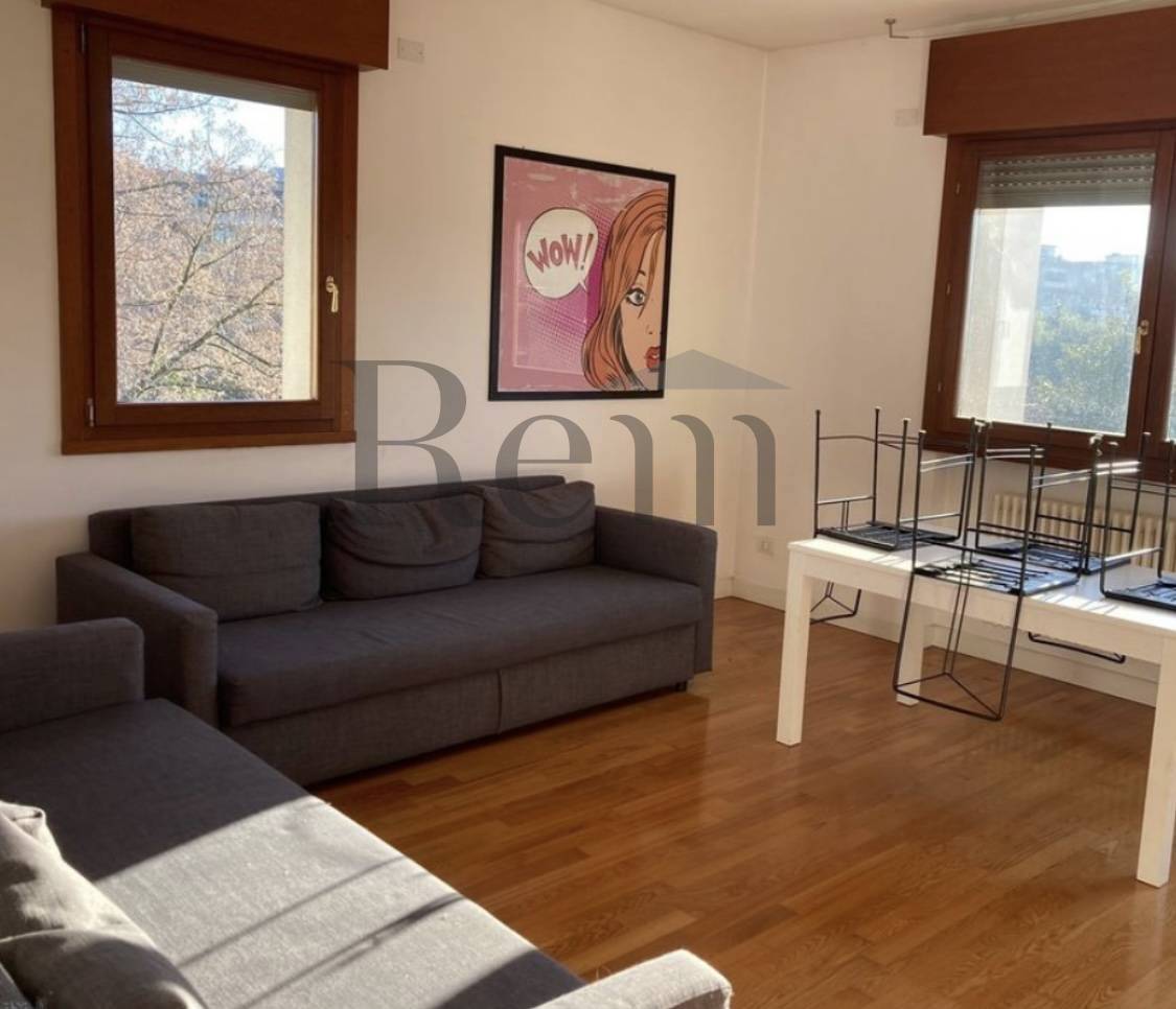 Appartamento in affitto a Treviso, 5 locali, zona Località: Centrostorico, prezzo € 1.600 | CambioCasa.it