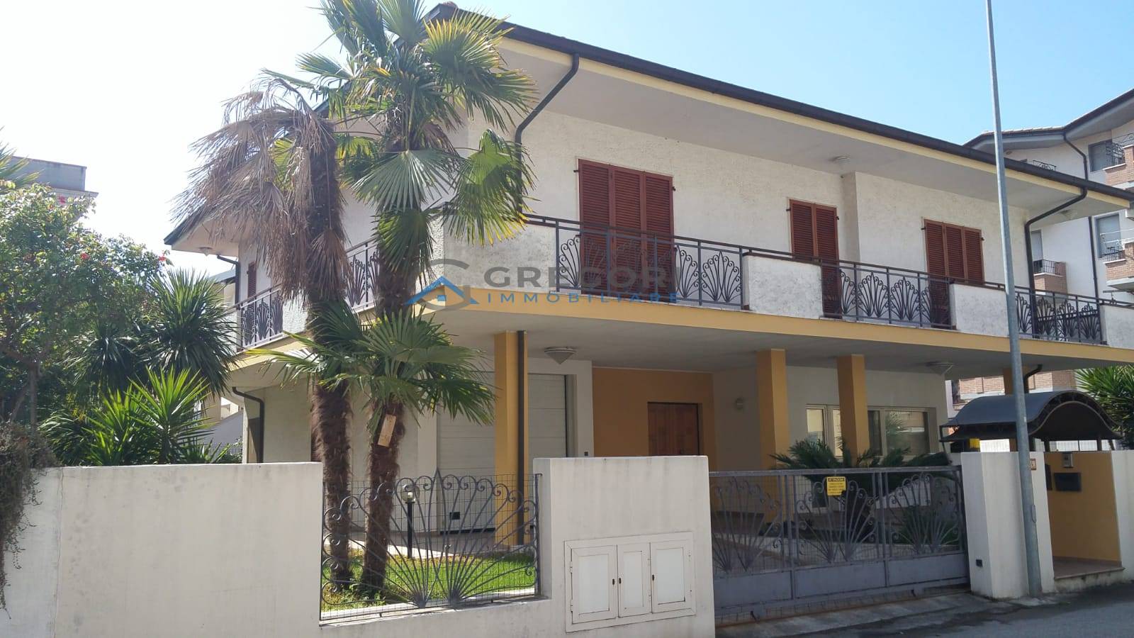 Villa in Vendita a Alba Adriatica