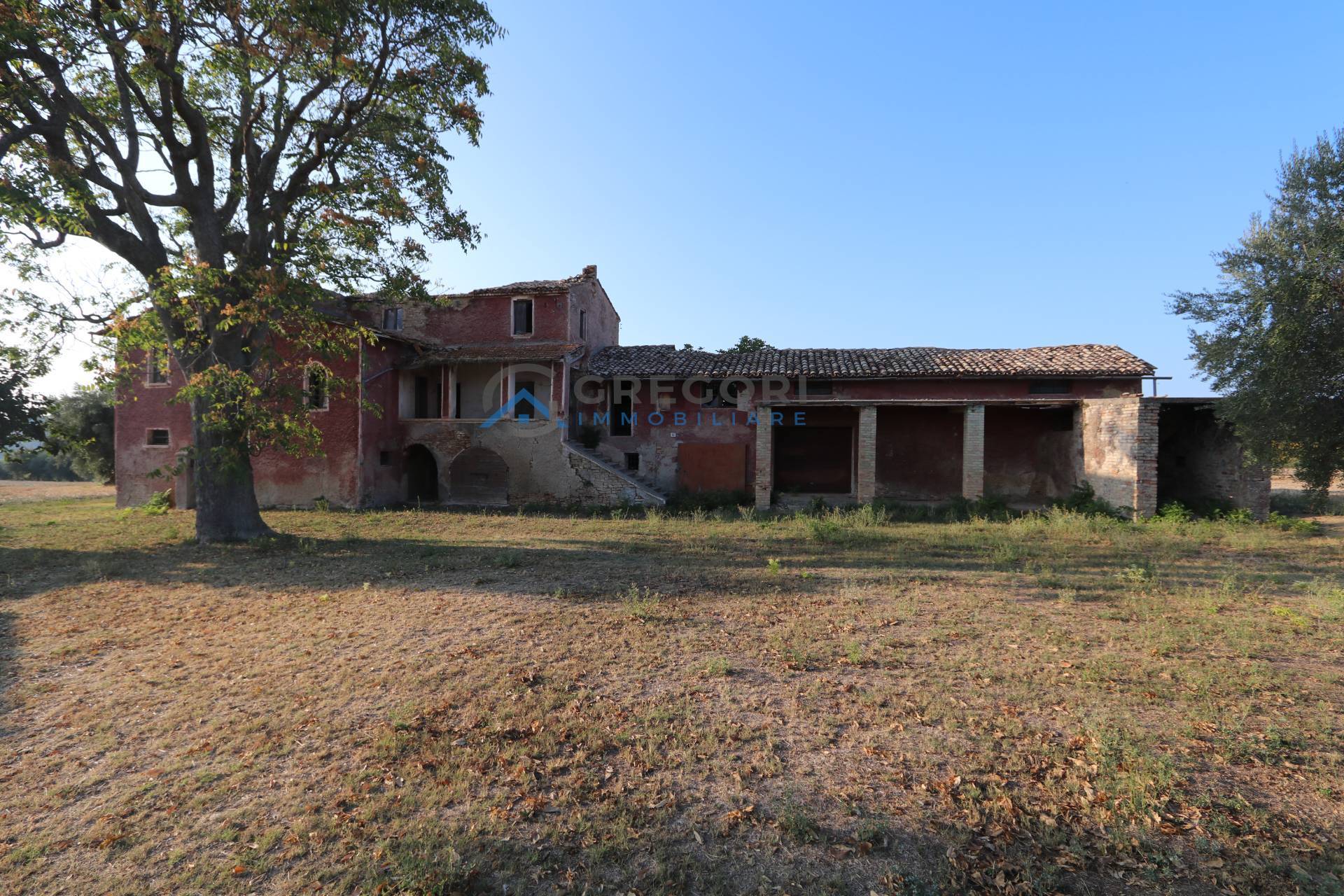 Villa in vendita a Corropoli, 9 locali, prezzo € 270.000 | PortaleAgenzieImmobiliari.it
