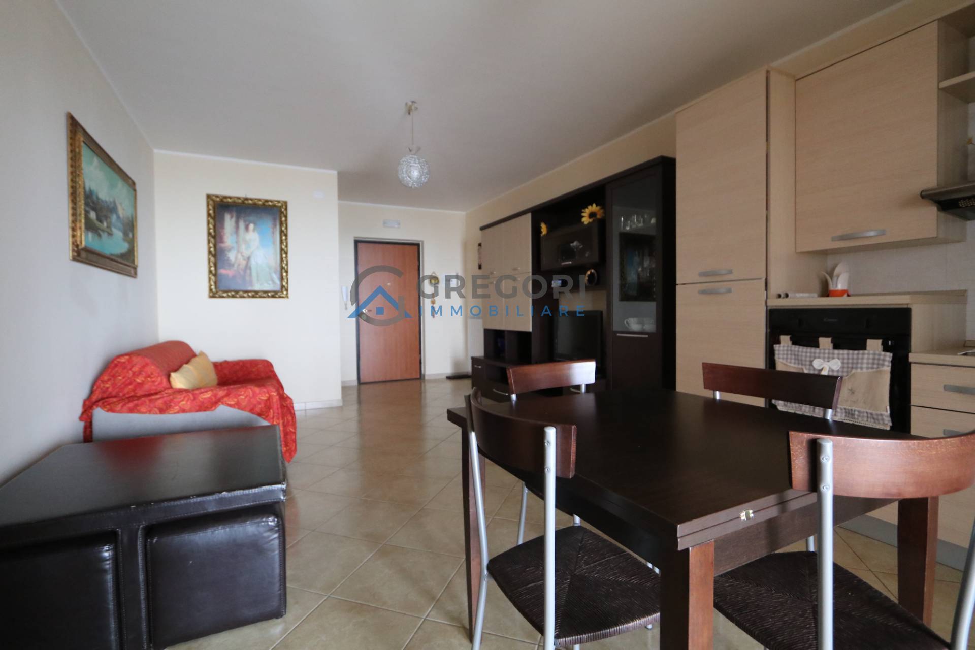 Appartamento in vendita a Colonnella, 3 locali, prezzo € 120.000 | PortaleAgenzieImmobiliari.it