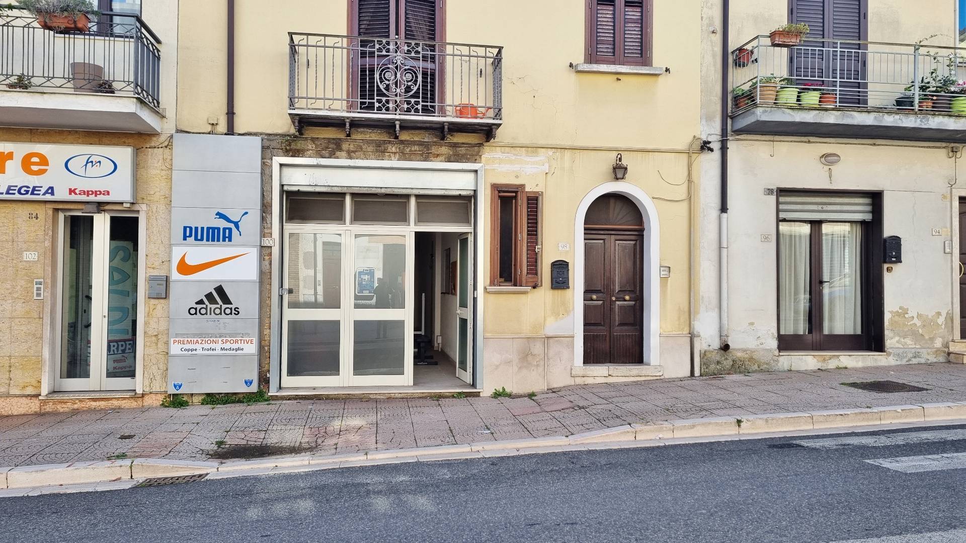 Negozio / Locale in vendita a Grottaminarda, 9999 locali, prezzo € 58.000 | PortaleAgenzieImmobiliari.it