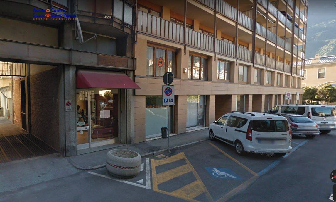 Ufficio / Studio in vendita a Aosta, 9999 locali, prezzo € 100.000 | PortaleAgenzieImmobiliari.it