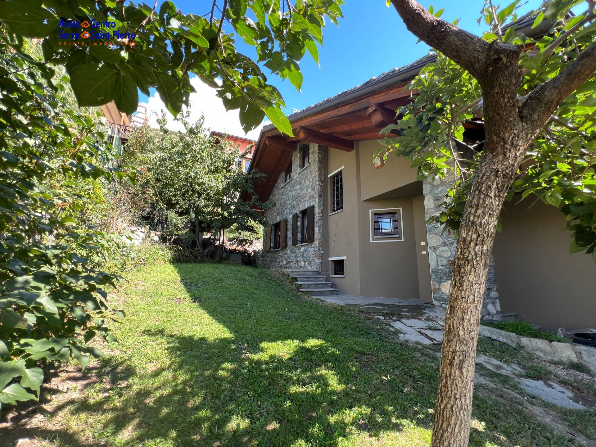 Villa in vendita a Quart, 5 locali, prezzo € 790.000 | PortaleAgenzieImmobiliari.it