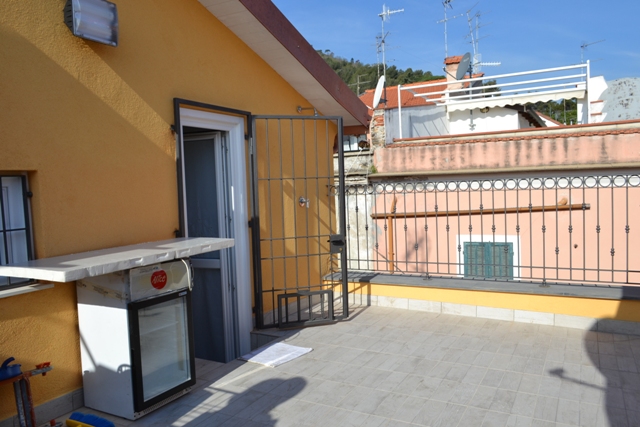 Appartamento in vendita a Borghetto Santo Spirito, 4 locali, prezzo € 215.000 | PortaleAgenzieImmobiliari.it