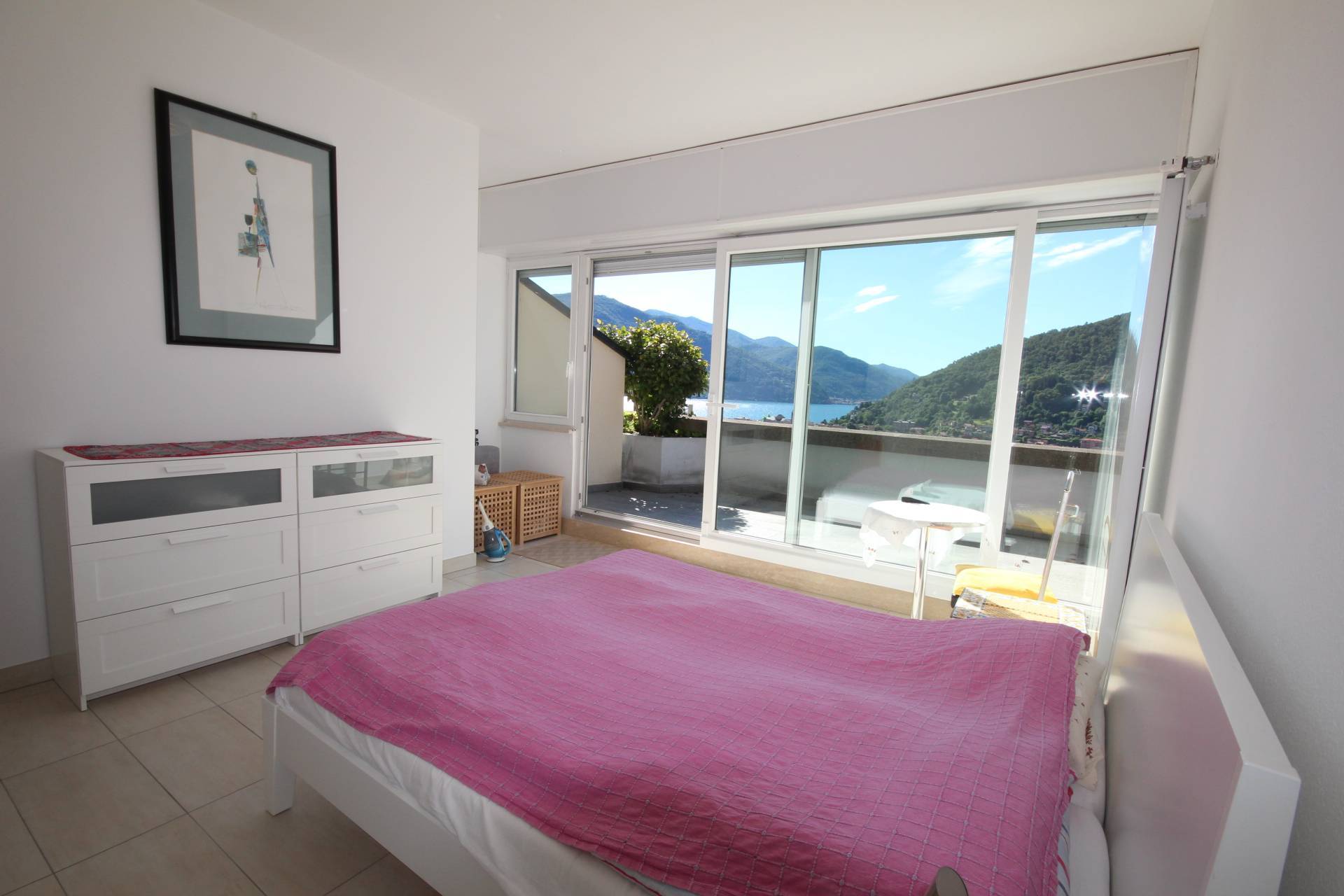 Appartamento in vendita a Cannobio, 3 locali, prezzo € 330.000 | PortaleAgenzieImmobiliari.it