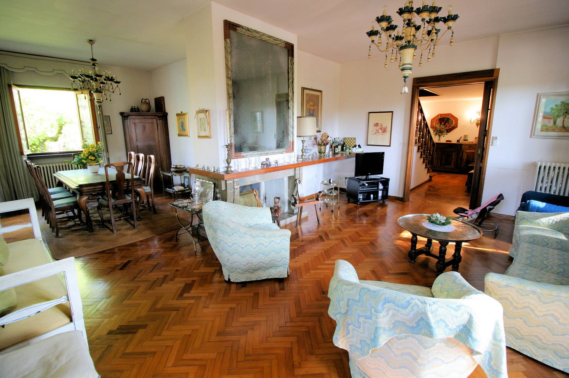 Villa in vendita a Montecatini-Terme, 15 locali, prezzo € 495.000 | CambioCasa.it