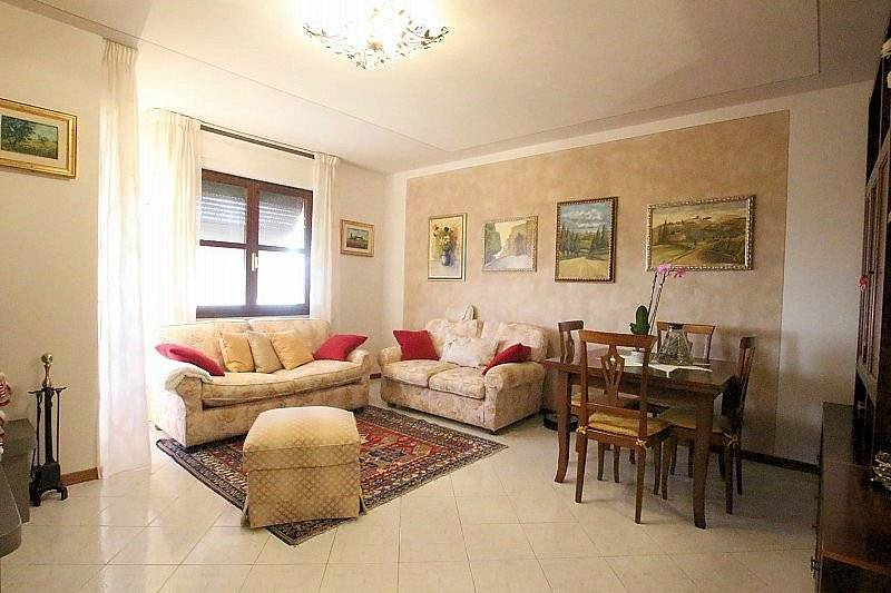 Appartamento in vendita a Volterra, 8 locali, prezzo € 190.000 | PortaleAgenzieImmobiliari.it