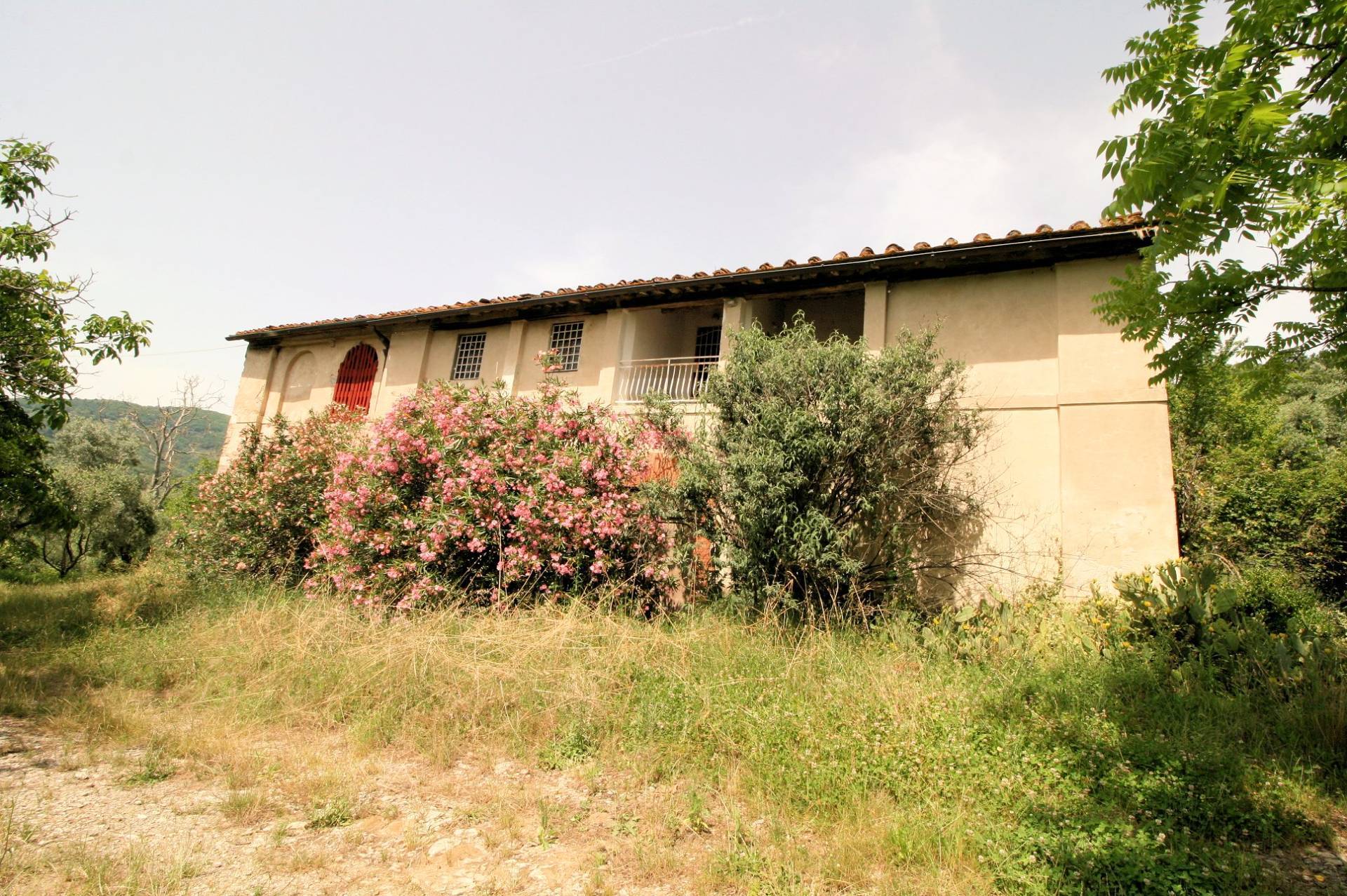 Rustico / Casale in vendita a Pistoia, 15 locali, Trattative riservate | PortaleAgenzieImmobiliari.it