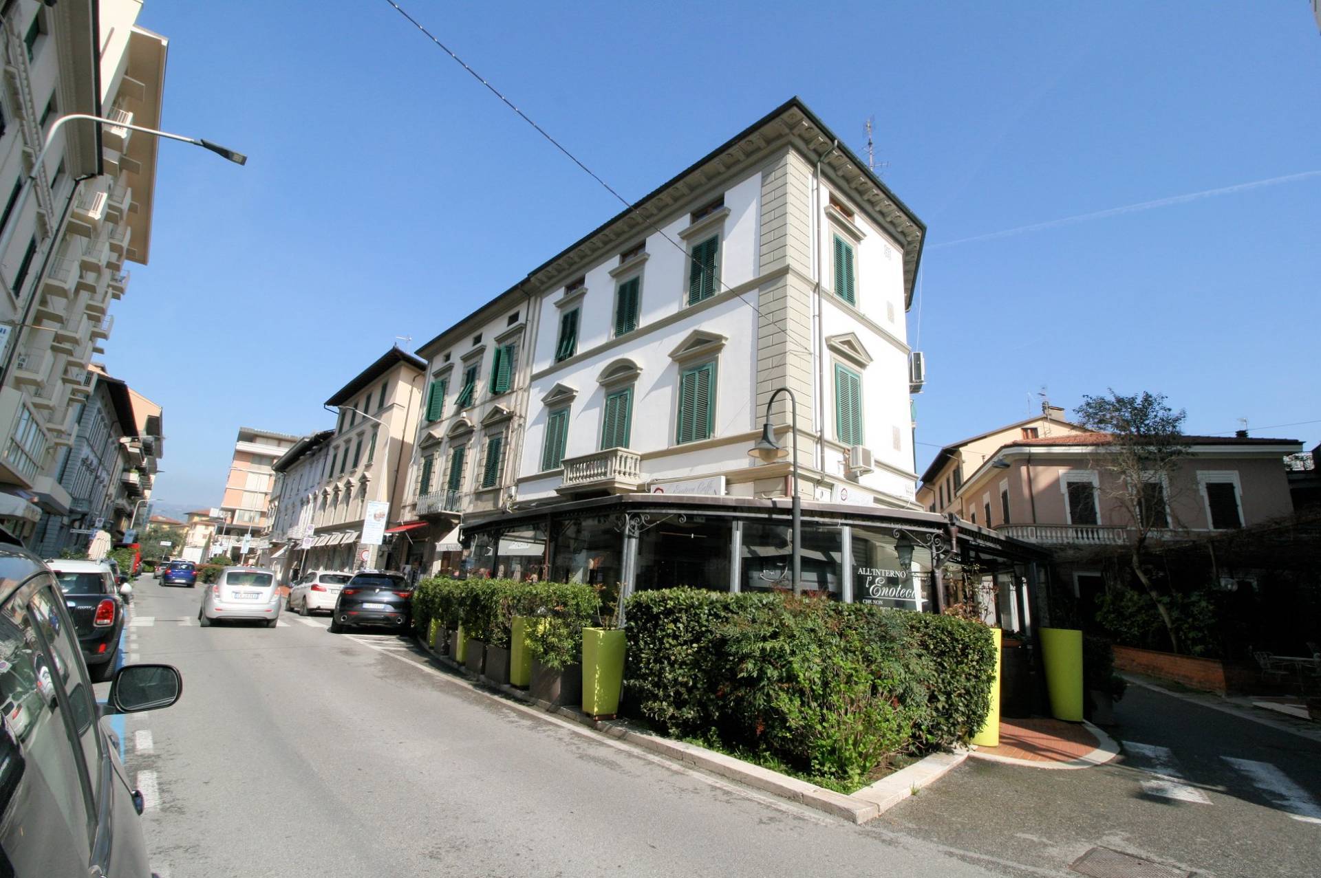 Appartamento in vendita a Montecatini-Terme, 8 locali, prezzo € 205.000 | PortaleAgenzieImmobiliari.it