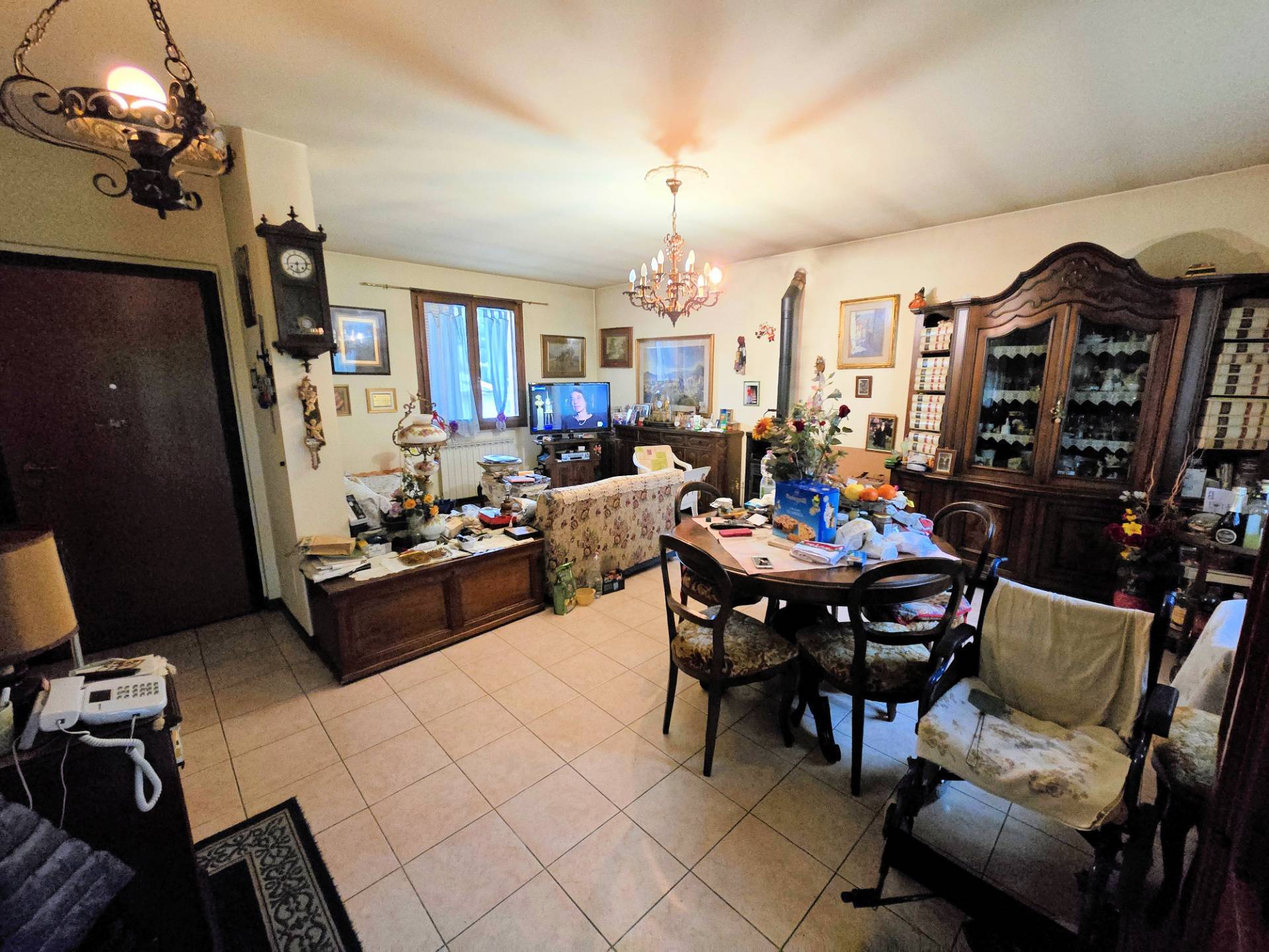 Villa a Schiera in vendita a Altopascio, 7 locali, zona nate, prezzo € 160.000 | PortaleAgenzieImmobiliari.it