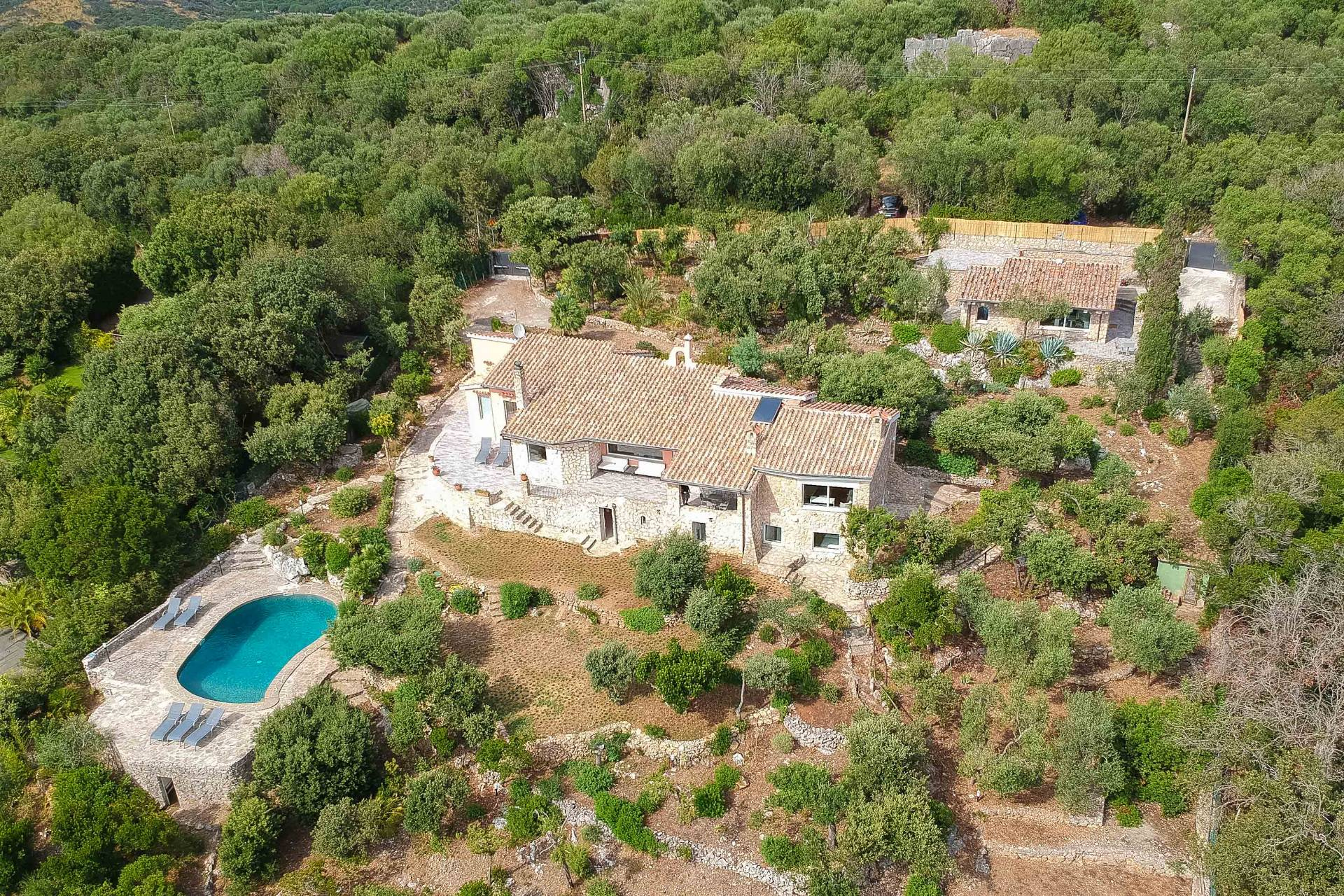 Villa in affitto a Orbetello, 11 locali, zona Zona: Ansedonia, prezzo € 35.000 | CambioCasa.it