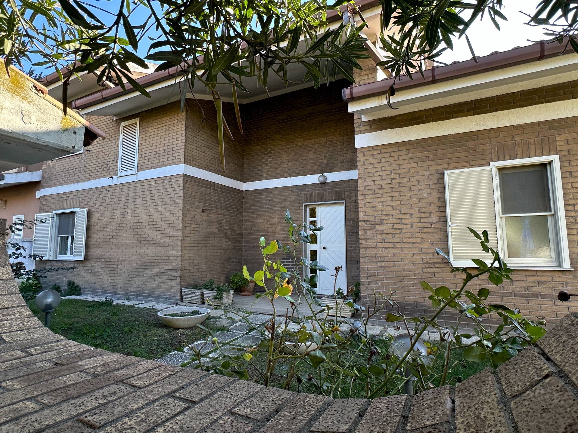 Villa in vendita a Tarquinia, 7 locali, zona Località: IlPiano, prezzo € 365.000 | PortaleAgenzieImmobiliari.it