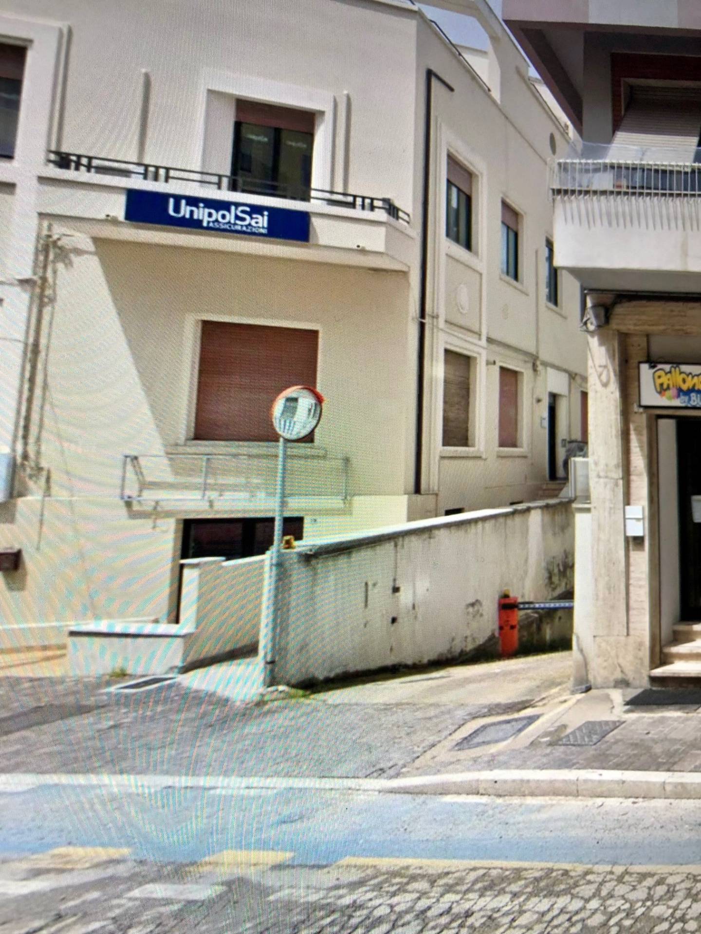 Box / Garage in Vendita a Pescara