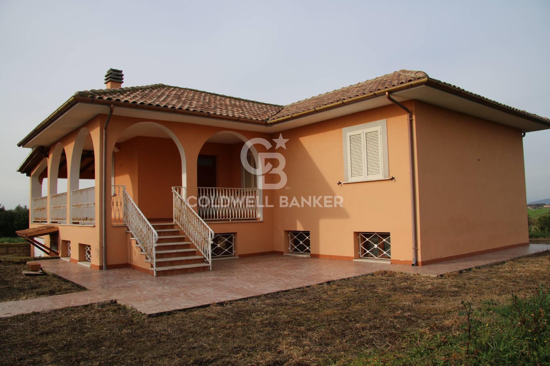 Villa in vendita a Montalto di Castro, 12 locali, zona Località: PesciaRomana, prezzo € 440.000 | CambioCasa.it