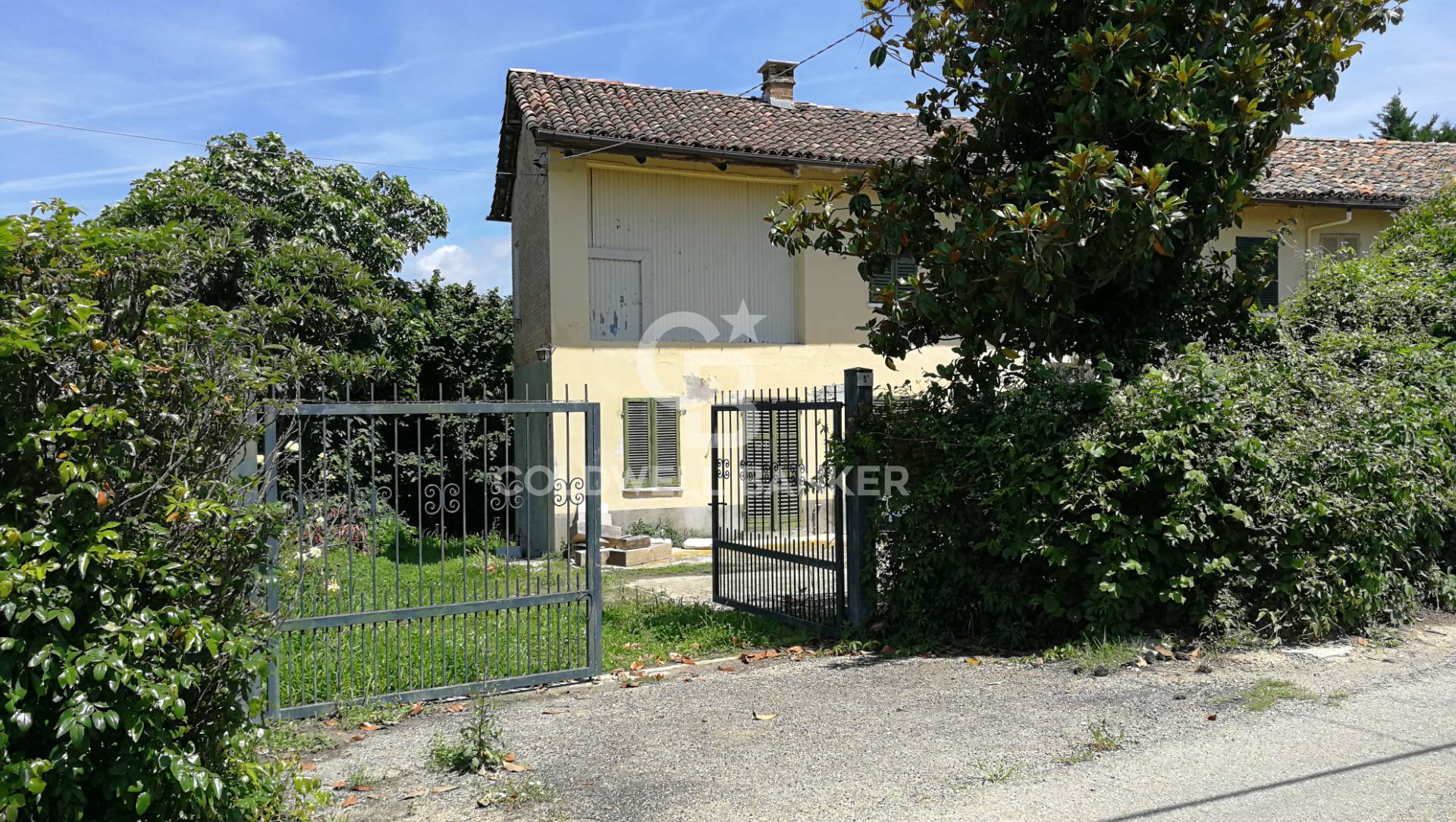 Rustico / Casale in vendita a Agliano Terme, 6 locali, prezzo € 190.000 | PortaleAgenzieImmobiliari.it