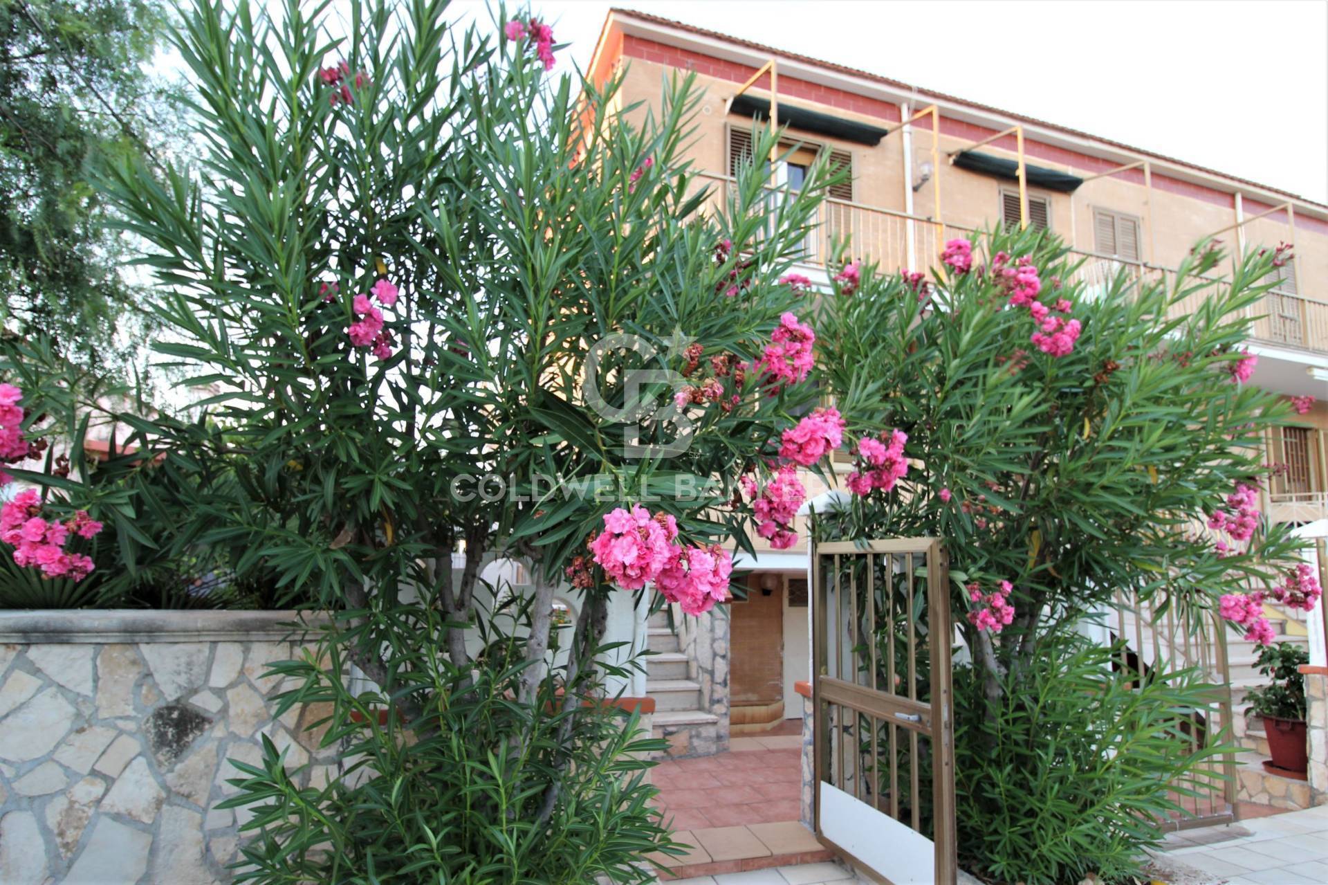 Appartamento in affitto a Ostuni, 3 locali, prezzo € 2.000 | CambioCasa.it