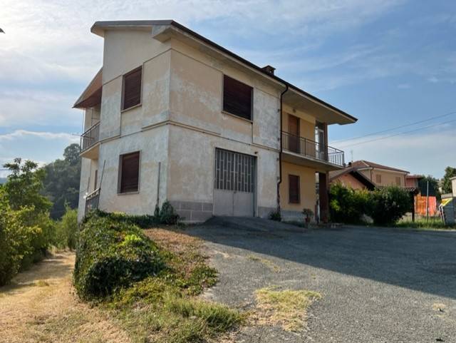 Villa a Schiera in vendita a Sessame, 10 locali, prezzo € 115.000 | PortaleAgenzieImmobiliari.it