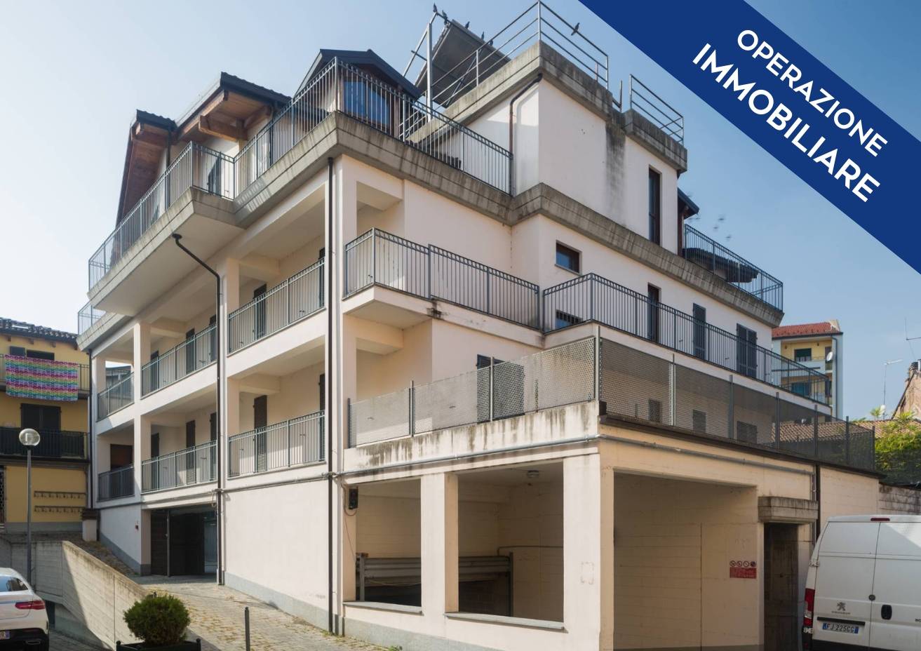 Palazzo / Stabile in vendita a Nizza Monferrato, 26 locali, prezzo € 350.000 | PortaleAgenzieImmobiliari.it