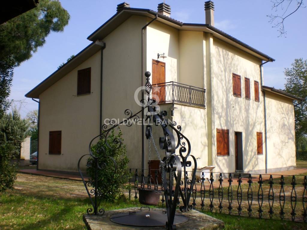 Villa in vendita a Soriano nel Cimino, 13 locali, prezzo € 410.000 | PortaleAgenzieImmobiliari.it