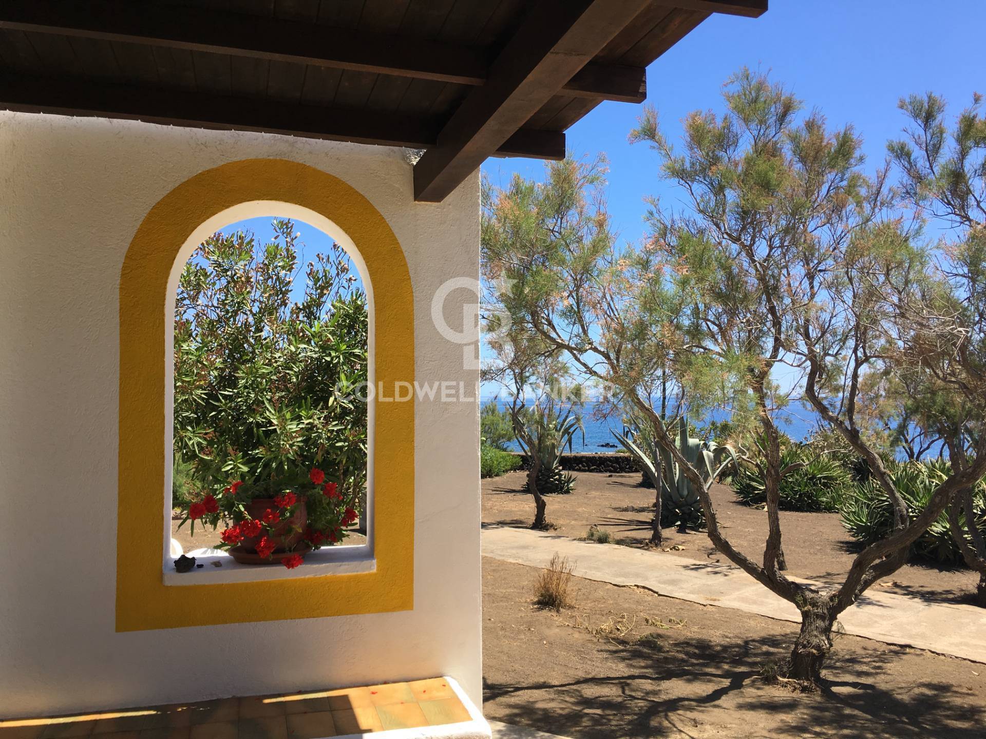 Villa in vendita a Lampedusa e Linosa, 12 locali, prezzo € 680.000 | PortaleAgenzieImmobiliari.it