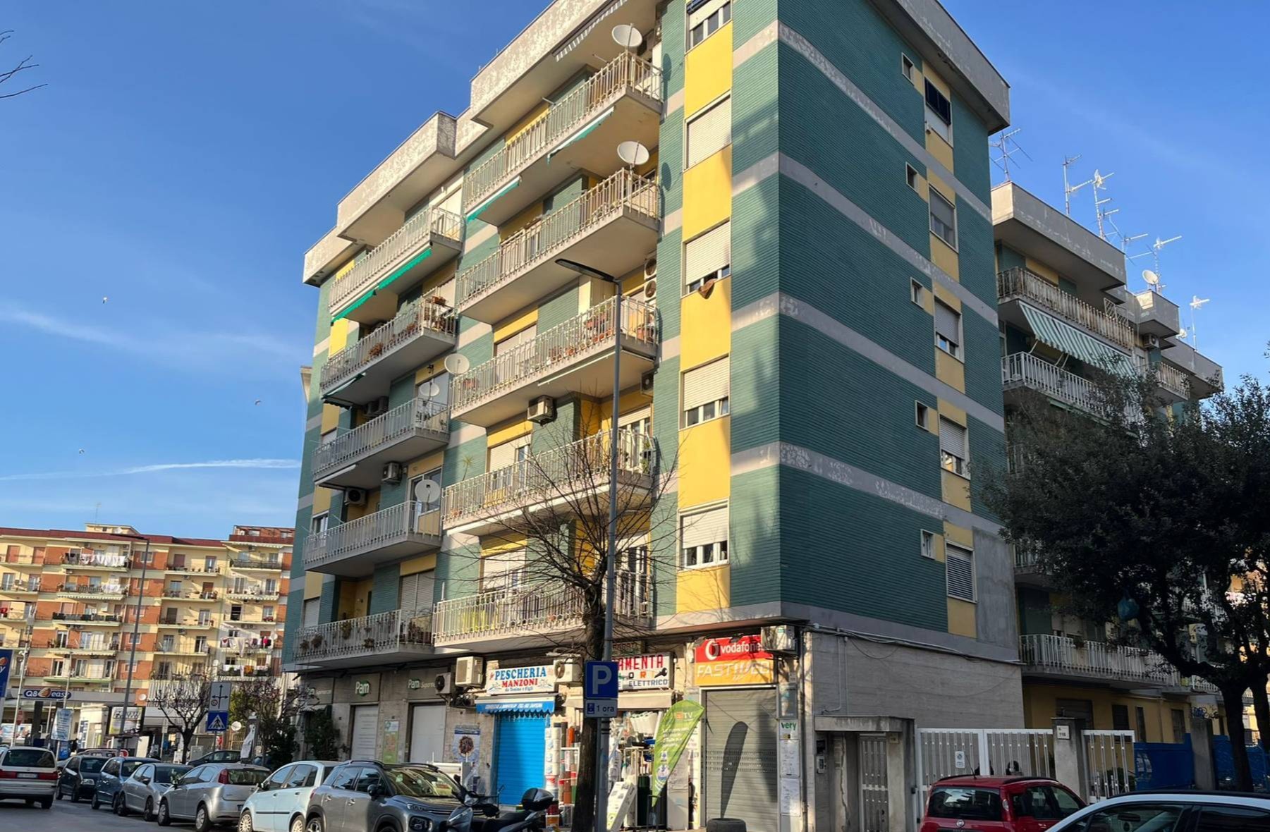 Appartamento in vendita a San Giorgio a Cremano, 7 locali, prezzo € 395.000 | CambioCasa.it