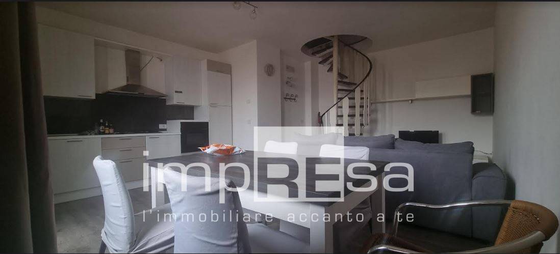 Appartamento in affitto a Paese, 3 locali, zona Località: Centro, prezzo € 980 | PortaleAgenzieImmobiliari.it