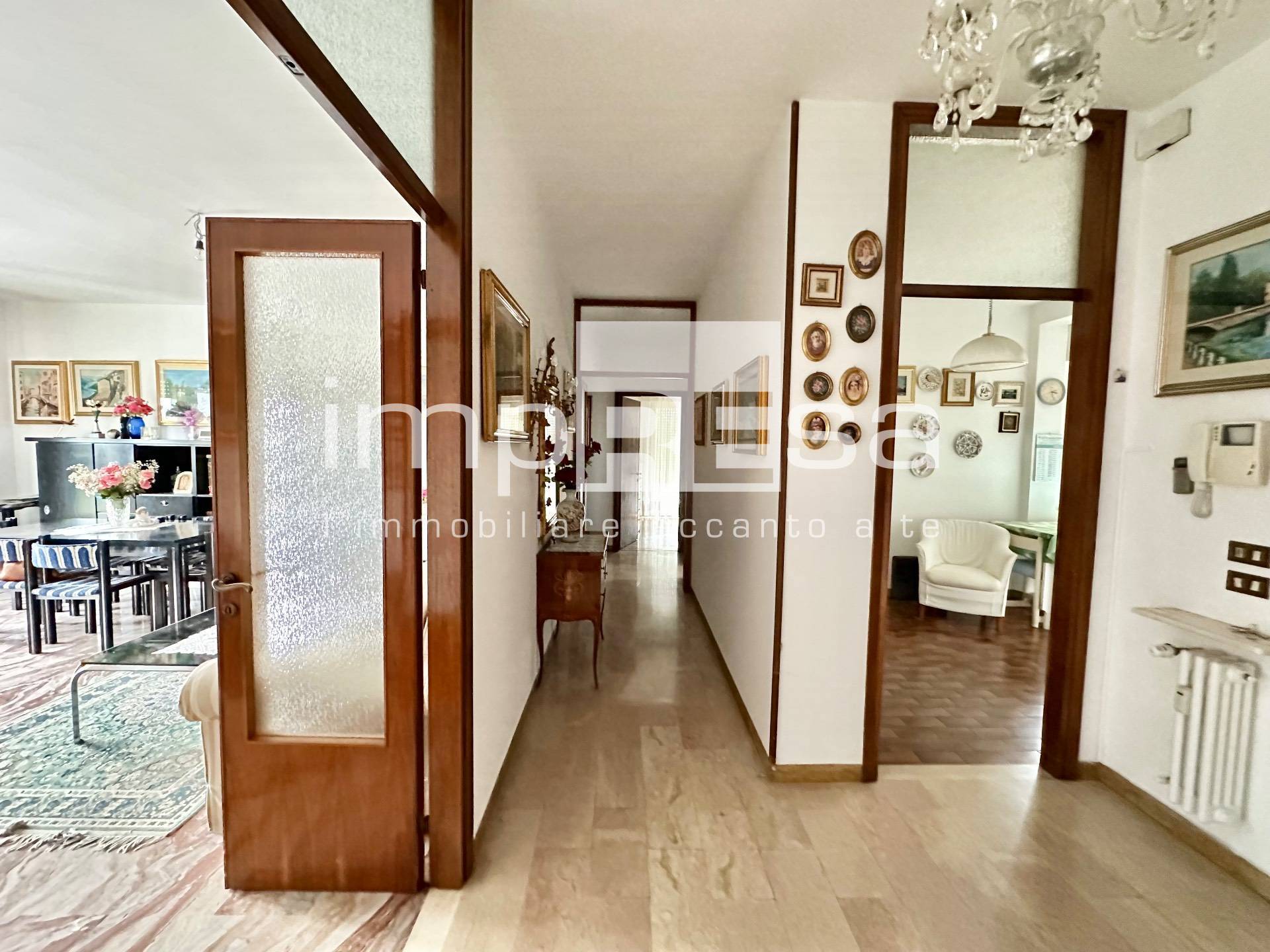 Appartamento in vendita a Treviso, 8 locali, zona Località: FuoriMura, prezzo € 233.000 | PortaleAgenzieImmobiliari.it